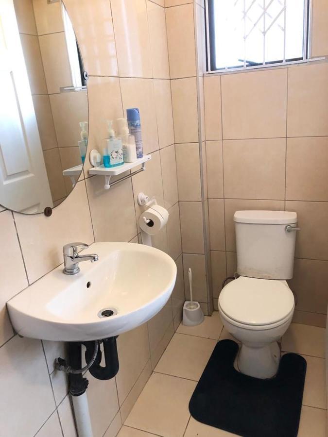 Caleb'S Guesthouse Durban Buitenkant foto